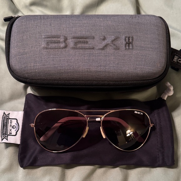 Gray Sunglasses Case - Picture 1 of 14